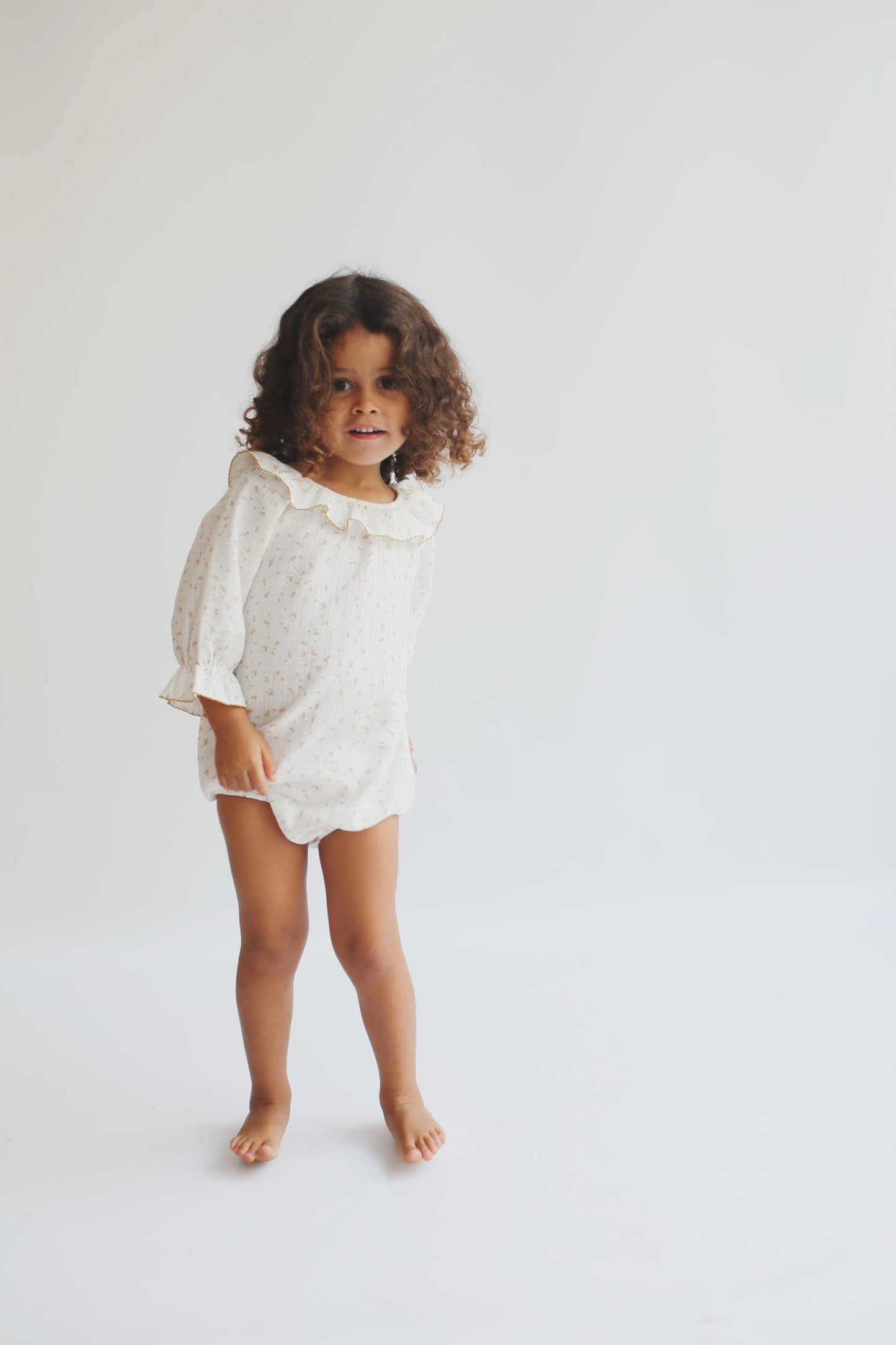 MONA ROMPER